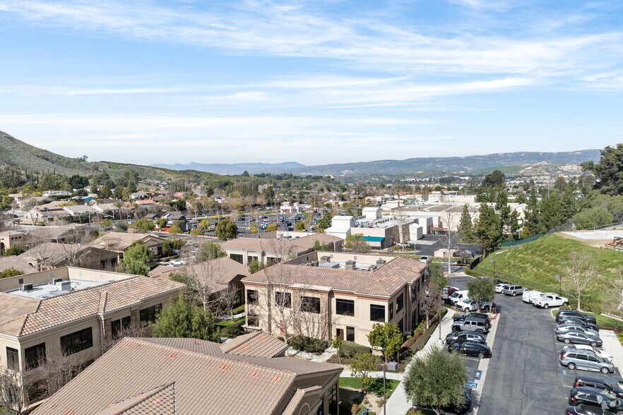 More Photos Of 1175 Swallow Ln, Simi Valley Medical For Lease