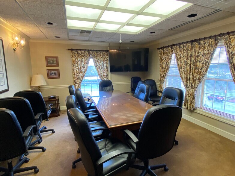 More Photos Of 2640 Monroeville Blvd, Monroeville Bank For Sale