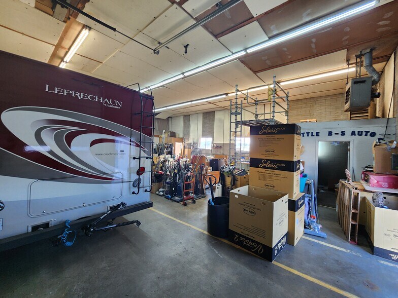 More Photos Of 1303 E Main St, Robinson Storefront Retail Office For Sale