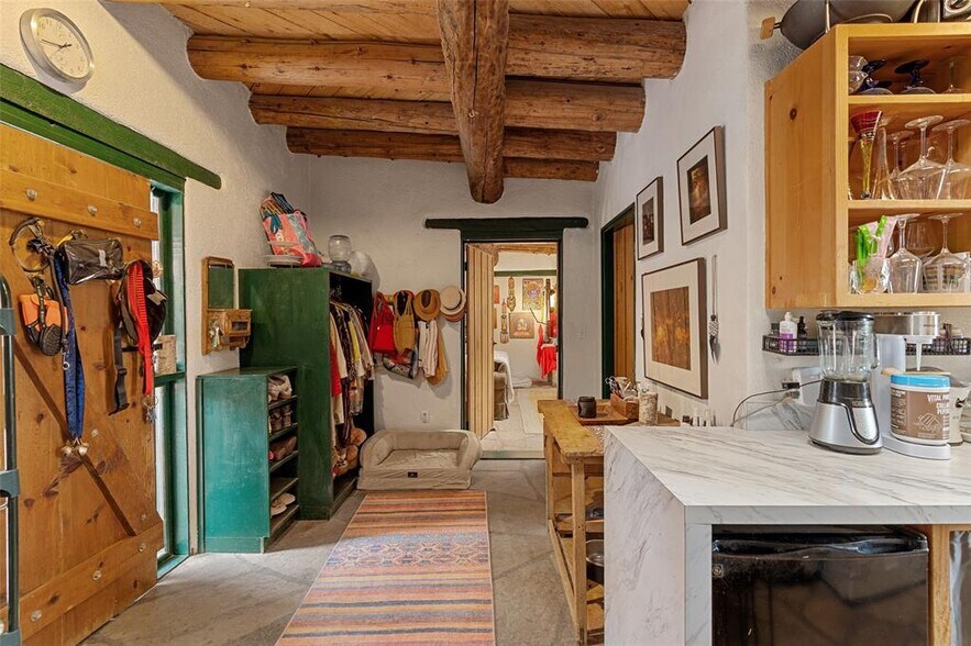 More Photos Of 18 Destierro Trail, Santa Fe Lodge Meeting Hall For Sale