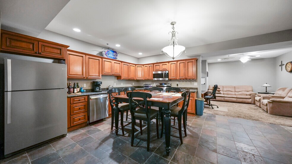 More Photos Of 846 Winery Hills Est, Linn Creek Winery Vineyard For Sale