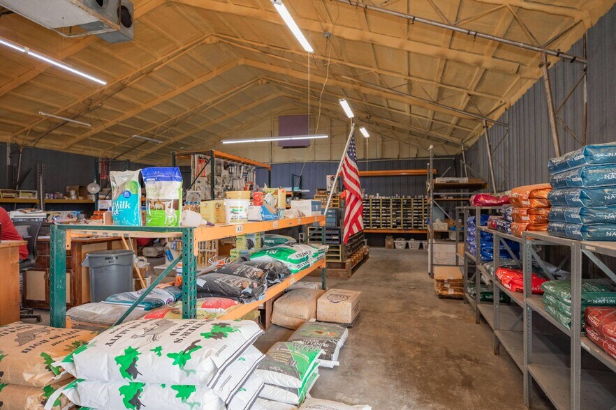 More Photos Of 9705 SE 1300th Rd, Humansville Industrial For Sale