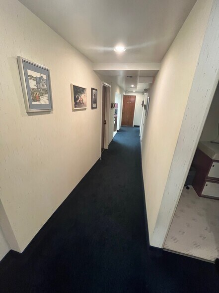 More Photos Of 1319 Anderson, Fort Lee Medical For Sale