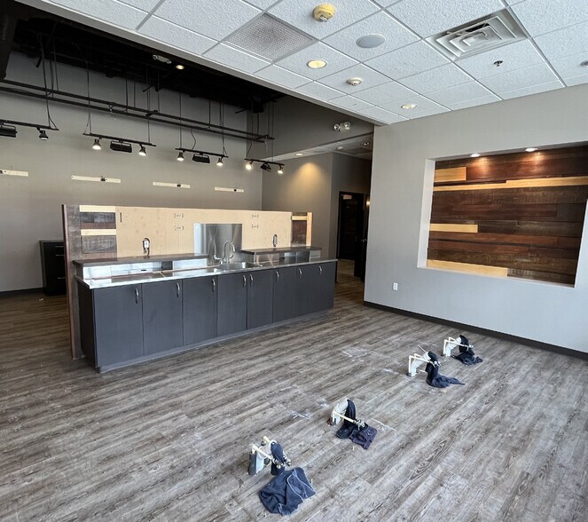 More Photos Of Drexel Ave @ Highway 100, Franklin Unknown For Lease