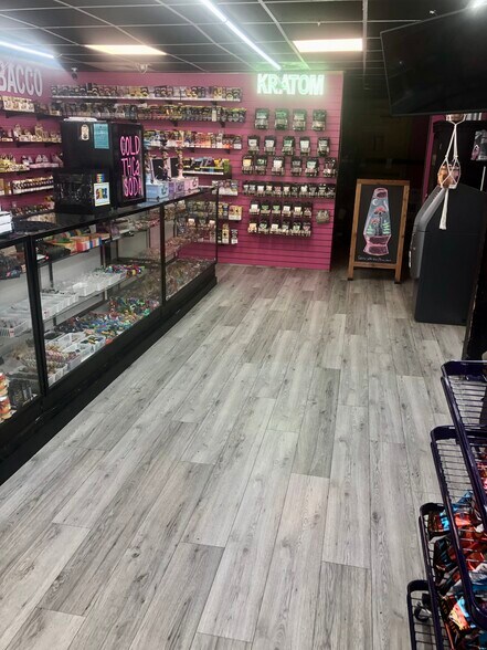 More Photos Of 2003 Lejeune Blvd, Jacksonville Storefront For Sale