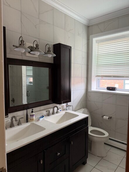 More Photos Of 153 Bank St, New London Apartments For Sale