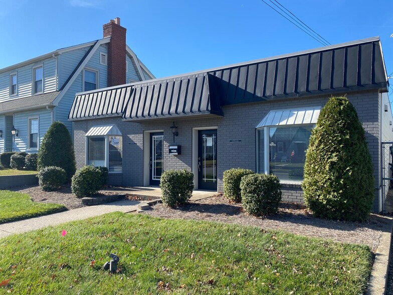 Primary Photo Of 2008 Triplett St, Owensboro Office For Lease