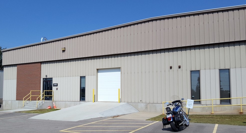 Primary Photo Of 8447-8475 Murphy Dr, Middleton Light Distribution For Lease