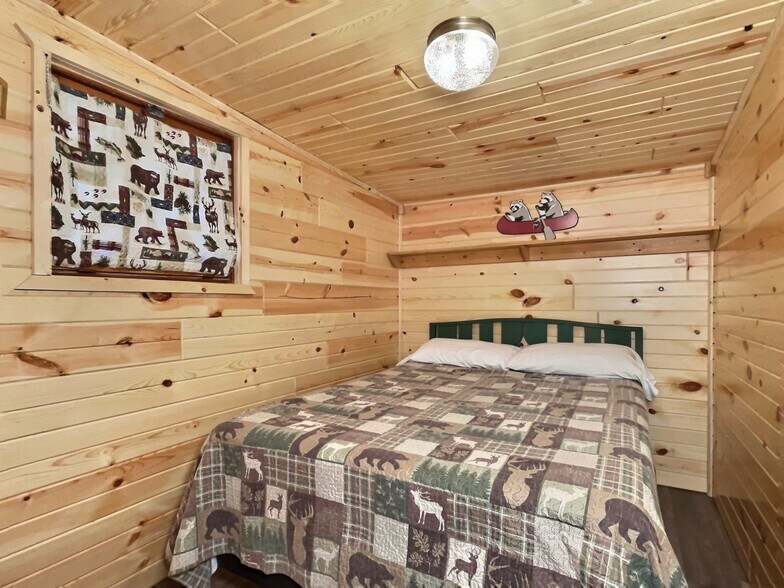 More Photos Of 8475 Hillcrest Ln, Saint Germain Hotel For Sale