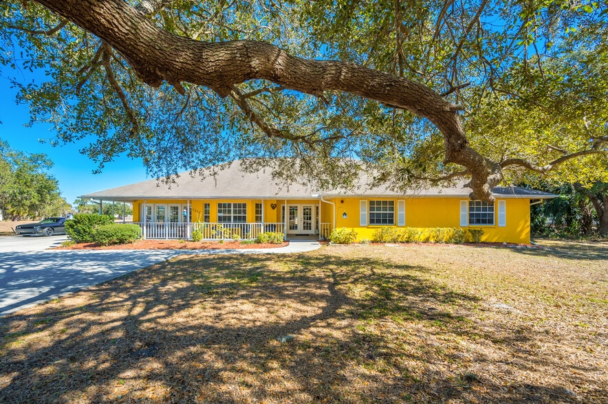 Primary Photo Of 2820 Pan American Blvd, North Port Assisted Living For Sale