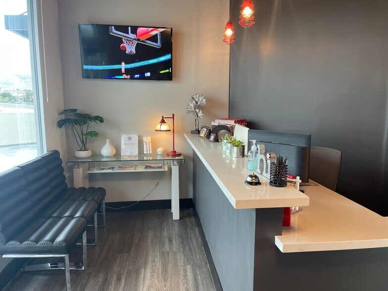 More Photos Of 3700 S Hualapai Way, Las Vegas General Retail For Lease