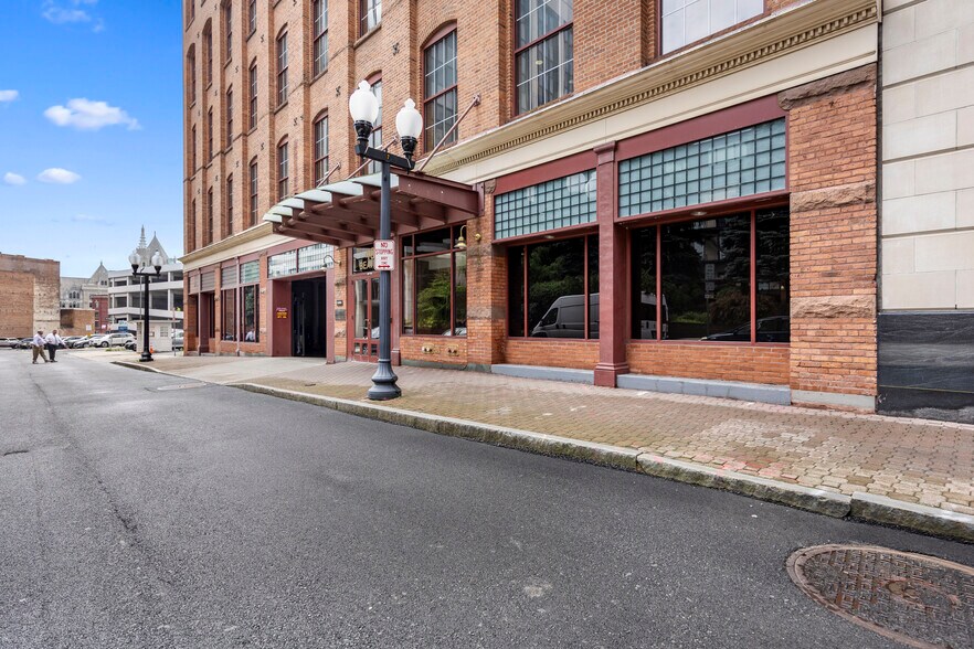 More Photos Of 40 Beaver St, Albany Office For Lease