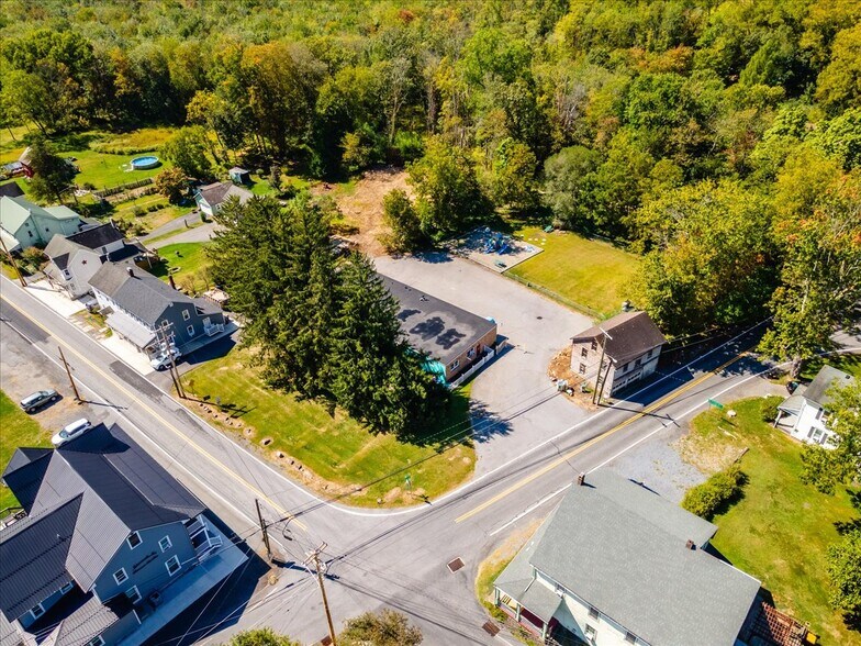 More Photos Of 2241 Ridge Rd, Bangor Flex For Sale