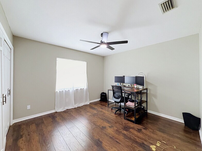 More Photos Of 26311 Willow St, Brooksville Specialty For Sale