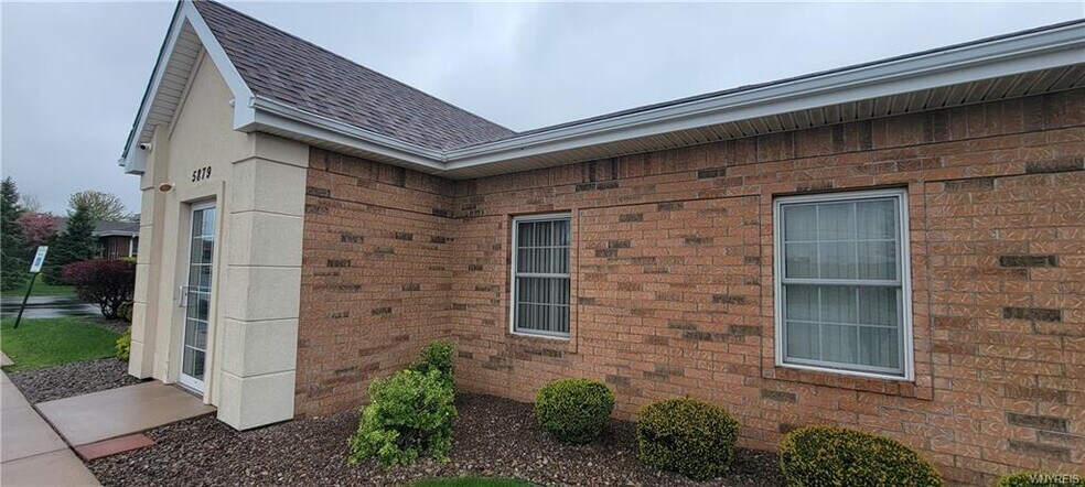 More Photos Of 5879 Snyder Dr, Lockport Medical For Sale