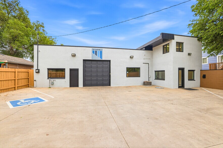 More Photos Of 2315 E Saint Vrain St, Colorado Springs Service For Lease