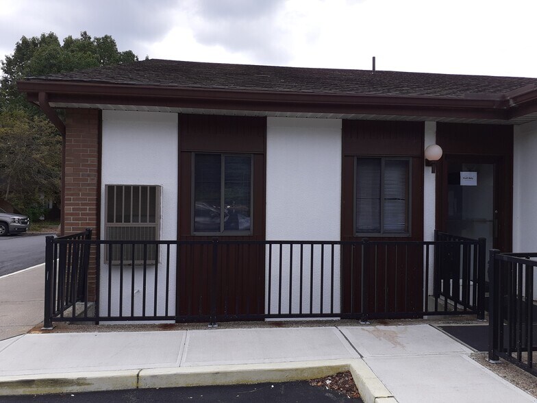 More Photos Of 505 NYS RTE 208, Monroe Office For Sale