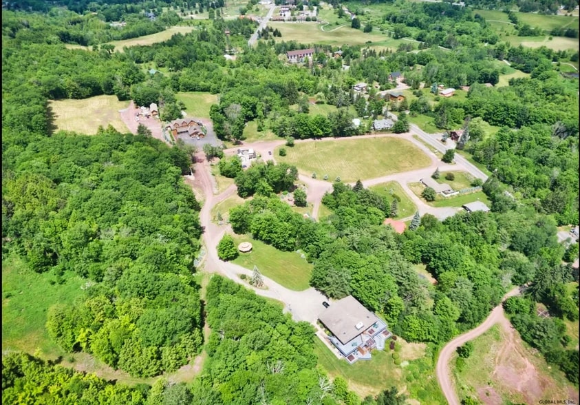 More Photos Of 218 NY-296, Windham Hotel For Sale