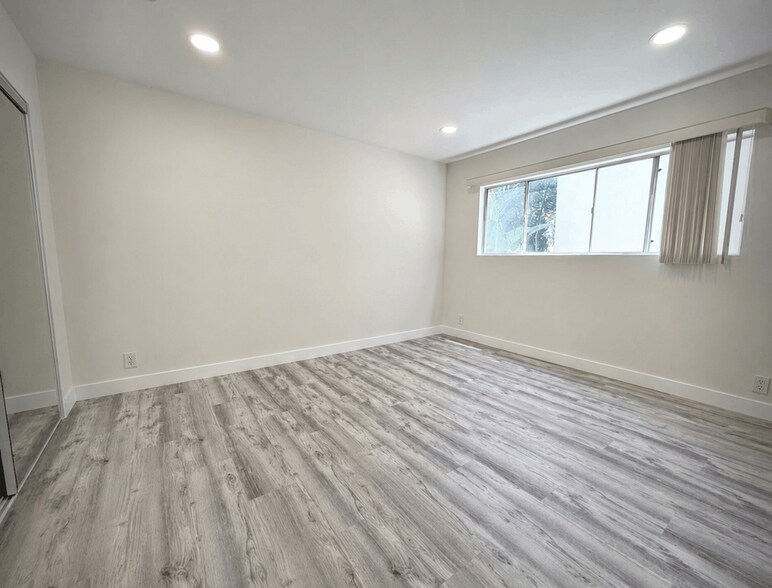 More Photos Of 439 S Oakhurst Dr, Beverly Hills Apartments For Sale