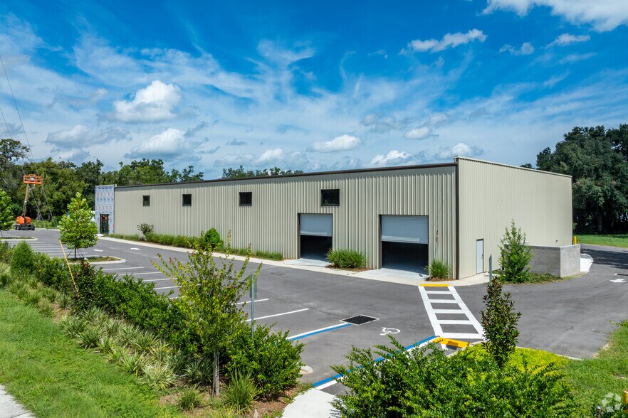 Primary Photo Of 36127 Clinton Ave, Dade City Warehouse For Lease