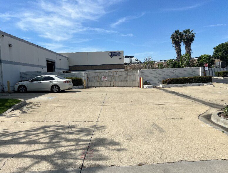 More Photos Of 269 Pacific St, Pomona Warehouse For Sale