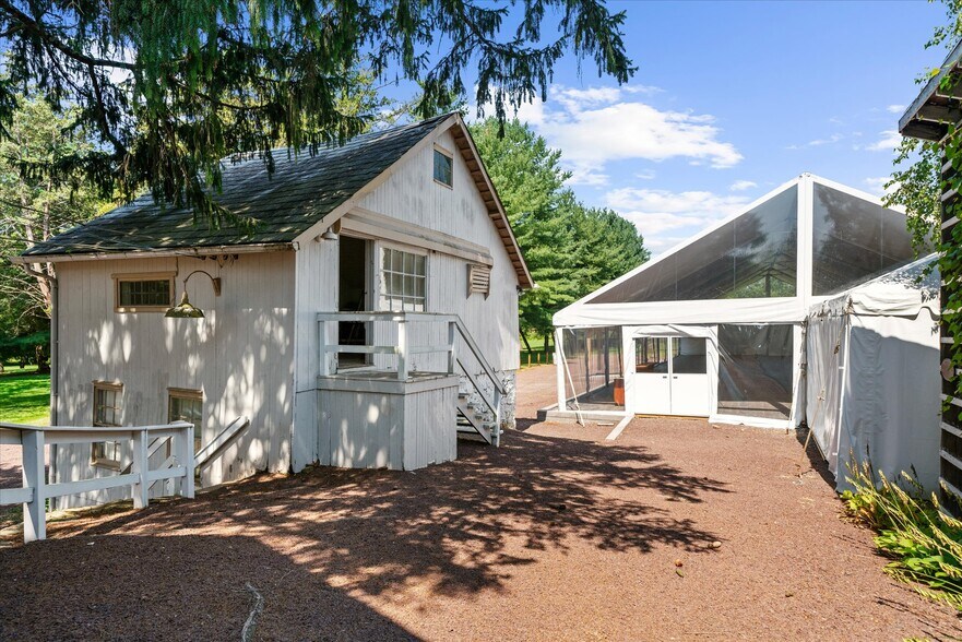 More Photos Of 5358 York Rd, Doylestown Hospitality For Sale