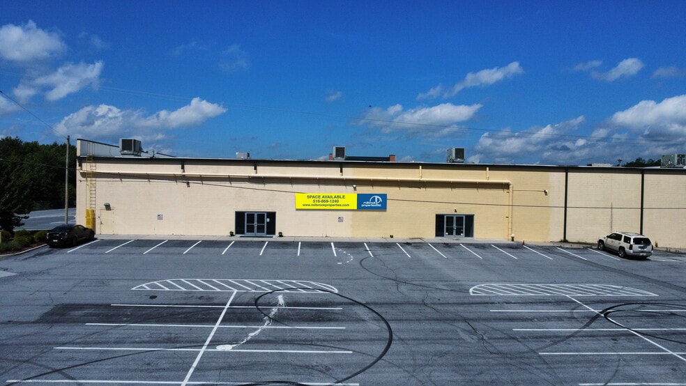 More Photos Of 1320 Lincoln Way E, Chambersburg Unknown For Lease