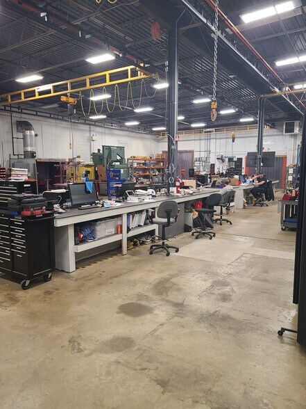 More Photos Of 3866 N Providence Rd, Newtown Square Light Manufacturing For Lease