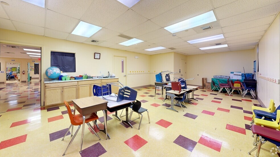 More Photos Of 8190 Pensacola Blvd, Pensacola Specialty For Sale