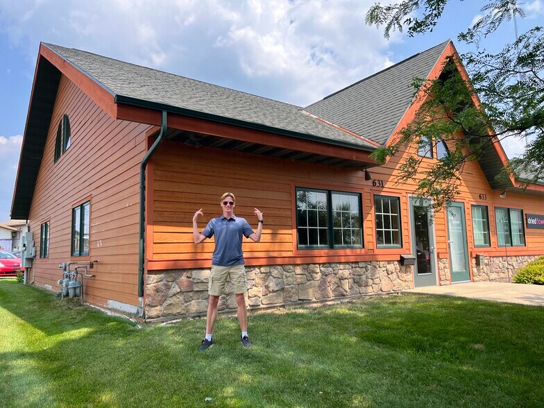 More Photos Of 631-637 Struck St, Madison Freestanding For Sale