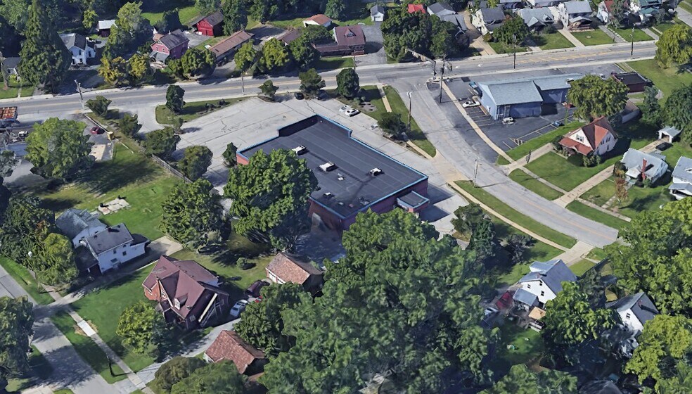 More Photos Of 1560 Parkman Rd NW, Warren Drugstore For Sale