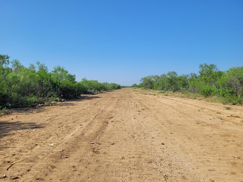 More Photos Of Highway 83 North, Laredo Land For Lease