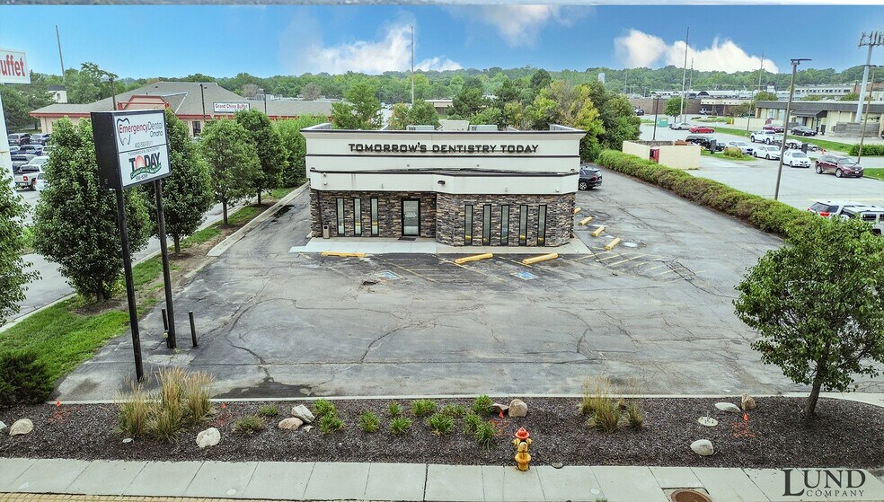 Primary Photo Of 11229 W Dodge Rd, Omaha Medical For Sale