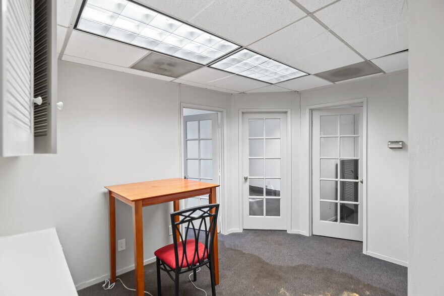 More Photos Of 451 N Shoreline Blvd, Mountain View Medical For Sale