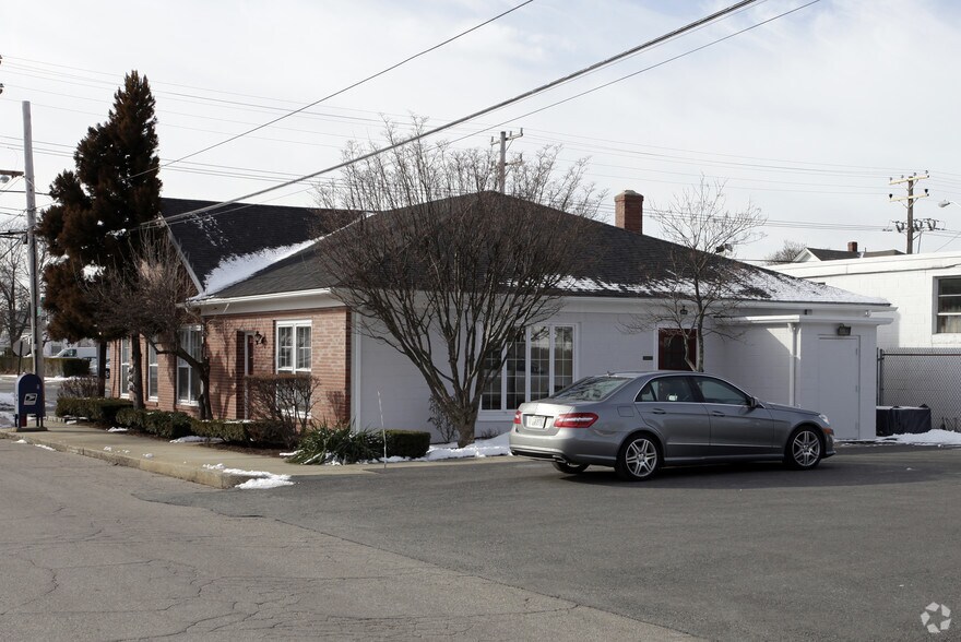 More Photos Of 1169 Park Ave, Cranston Office For Lease