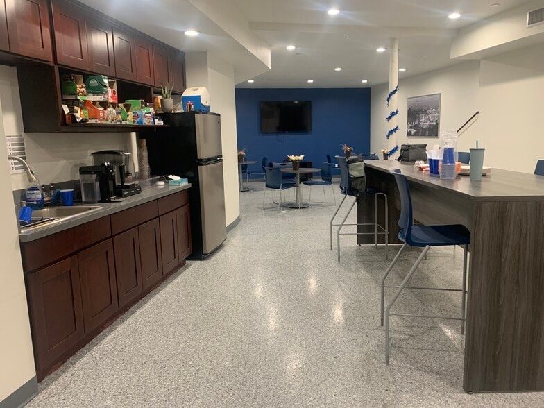 More Photos Of 595 Monterey Pass Rd, Monterey Park Industrial For Sale