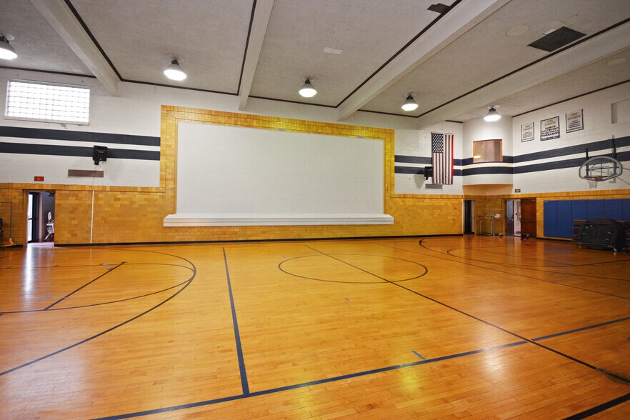 More Photos Of 801 S Madison St, Bloomington Religious Facility For Sale