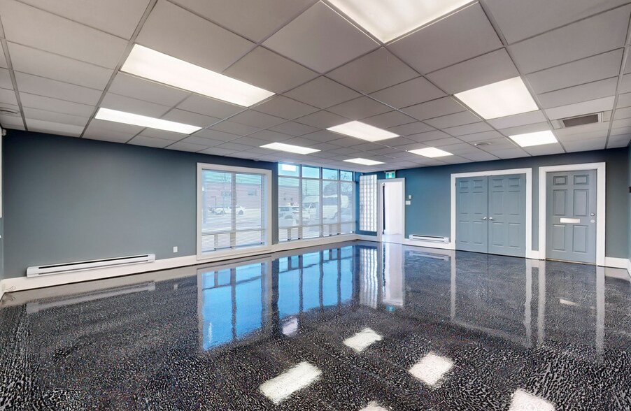 More Photos Of 11 Millwick Dr, Toronto Manufacturing For Lease