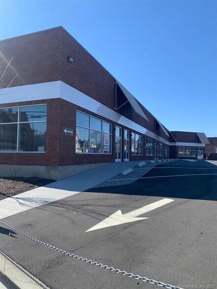 Primary Photo Of 937 State St, Bridgeport Storefront For Lease