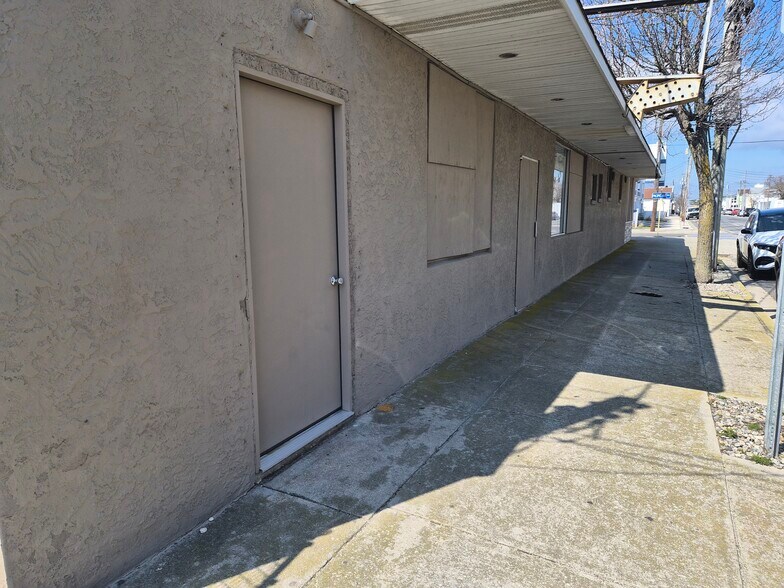 More Photos Of 3701 Pacific Ave, Wildwood Restaurant For Sale