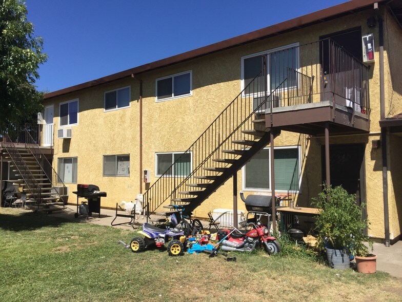 More Photos Of 6820 7th Ave, Rio Linda Apartments For Sale