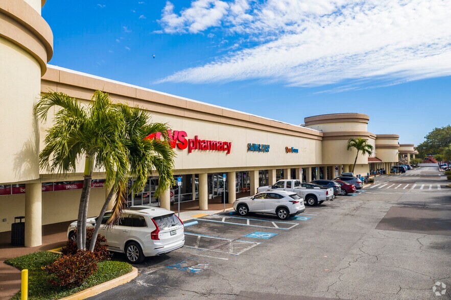 More Photos Of 4615-4685 Gulf Blvd, Saint Pete Beach Restaurant For Lease