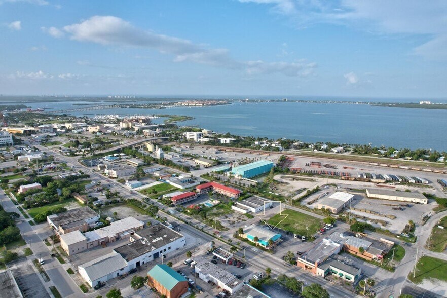 More Photos Of 706 S US Highway 1, Fort Pierce Freestanding For Sale