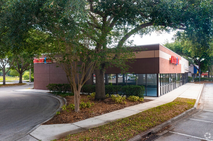 More Photos Of 1930 State Route 60 E, Valrico Unknown For Lease