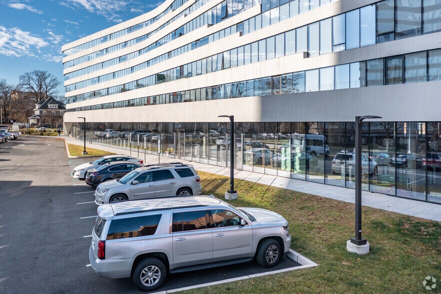 More Photos Of 315 S Harrison St, East Orange Apartments For Lease