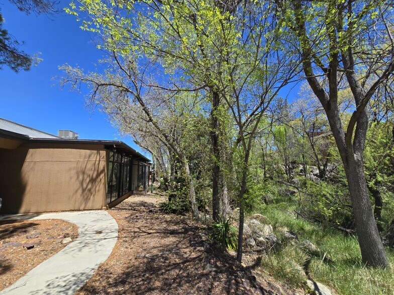 More Photos Of 195 Plaza Dr, Prescott Medical For Sale