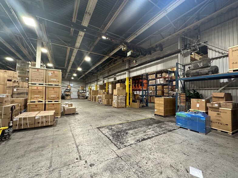 More Photos Of 8750 Ash St, Vancouver Industrial For Sale