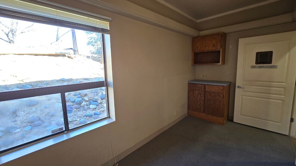 More Photos Of 1202 Willow Creek Rd, Prescott Medical For Sale
