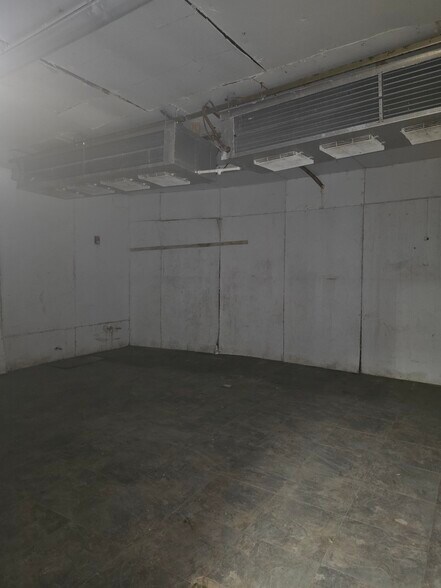 More Photos Of 1020 E 48th St, Brooklyn Warehouse For Lease