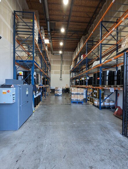 More Photos Of 2705 Media Center Dr, Los Angeles Warehouse For Lease